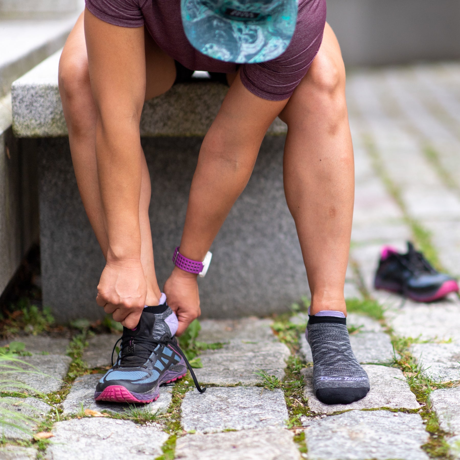 Darn Tough Women's No Show Tab Light Running Sock - 88 Gear