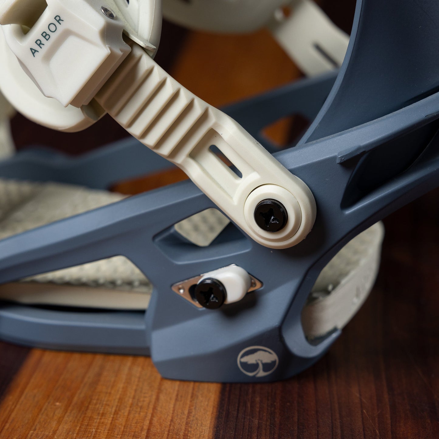 Arbor Acacia Slate Snowboard Binding 2023