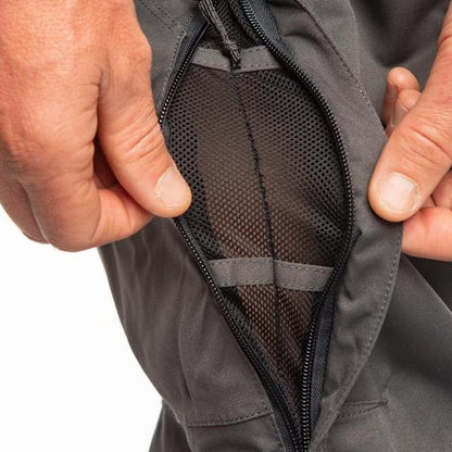 686 Infinity Insulated Cargo Snow Pants