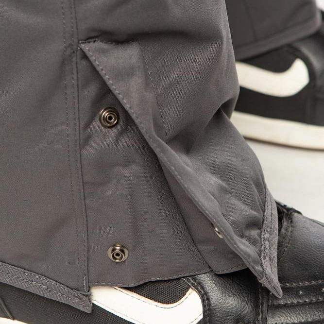 686 Infinity Insulated Cargo Snow Pants