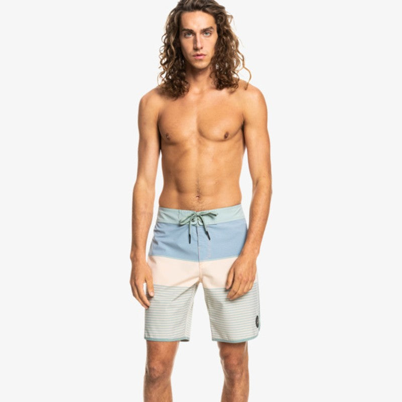Quiksilver Surfsilk 19" Boardshorts - 88 Gear