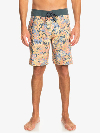 Quiksilver Surfsilk Scallop 19" Boardshorts - 88 Gear