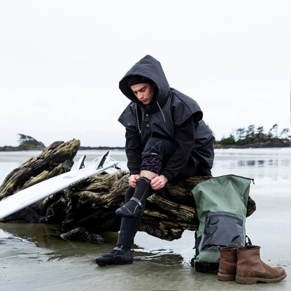 Slowtide All-Weather Changing Poncho - 88 Gear