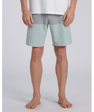 Billabong Tribong Airlite Boardshorts